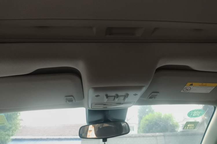 Used Buick Encore 2018 18T Automatic Two-Wheel Drive Urban Leading Model Headliner