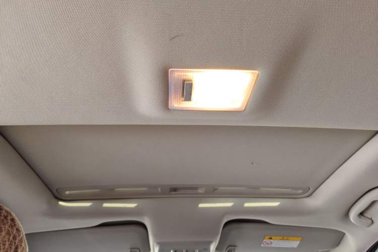 Used Buick Encore 2018 18T Automatic Two-Wheel Drive Urban Leading Model Headliner