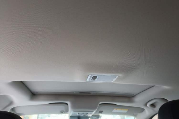 Used Buick Encore 2018 18T Automatic Two-Wheel Drive Urban Leading Model Headliner