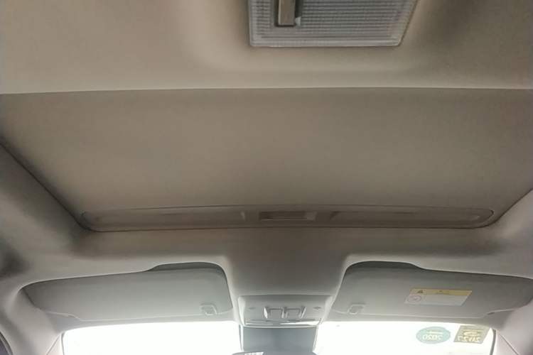 Used Buick Encore 2018 18T Automatic Two-Wheel Drive Urban Leading Model Headliner