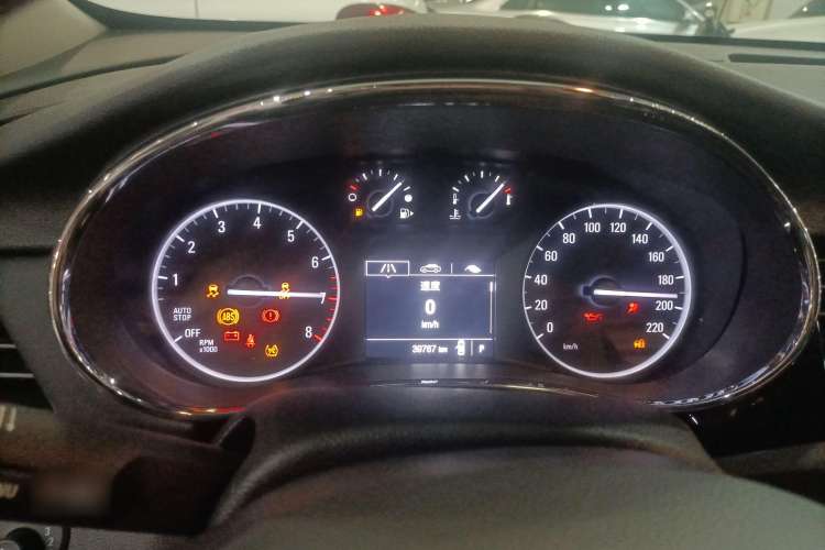 Used Buick Encore 2018 18T Automatic Two-Wheel Drive Urban Leading Model Instrument Cluster