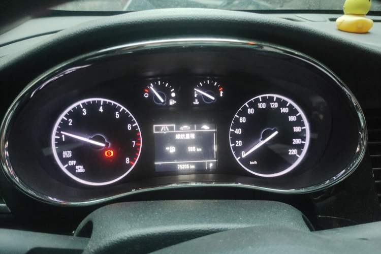 Used Buick Encore 2018 18T Automatic Two-Wheel Drive Urban Leading Model Instrument Cluster