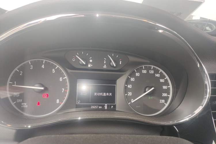 Used Buick Encore 2018 18T Automatic Two-Wheel Drive Urban Leading Model Instrument Cluster