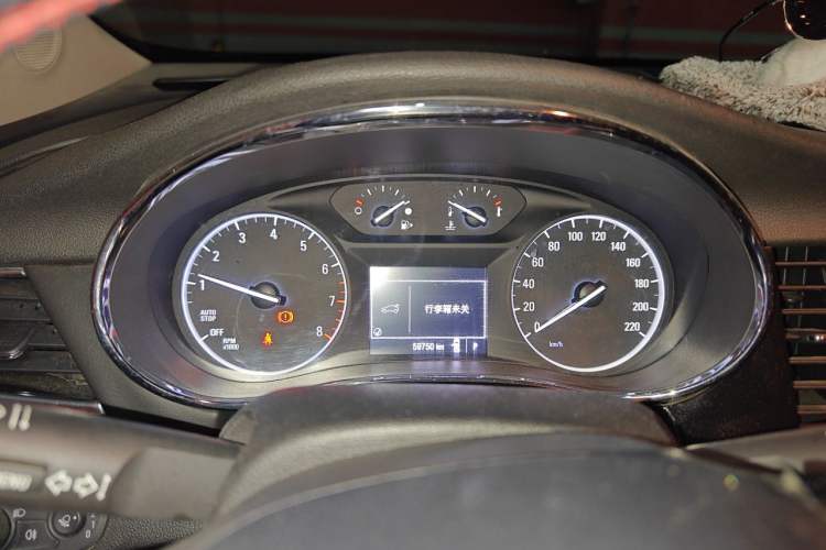 Used Buick Encore 2018 18T Automatic Two-Wheel Drive Urban Leading Model Instrument Cluster