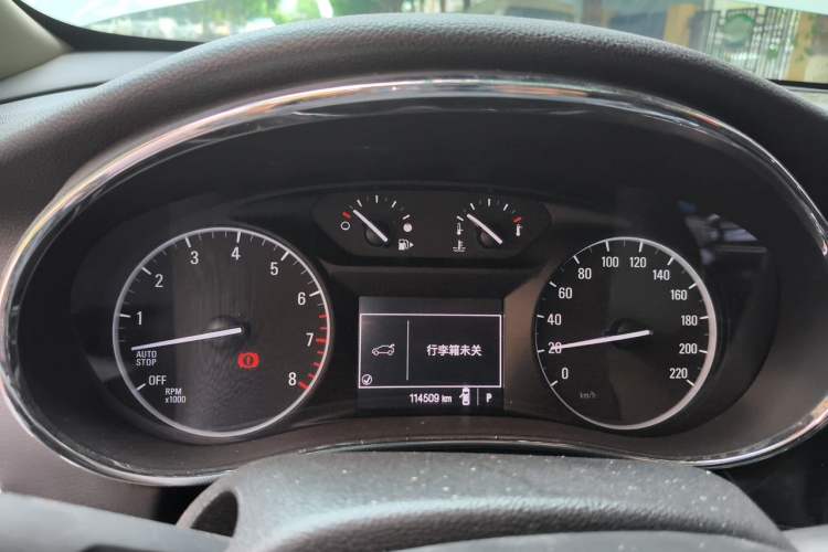 Used Buick Encore 2018 18T Automatic Two-Wheel Drive Urban Leading Model Instrument Cluster