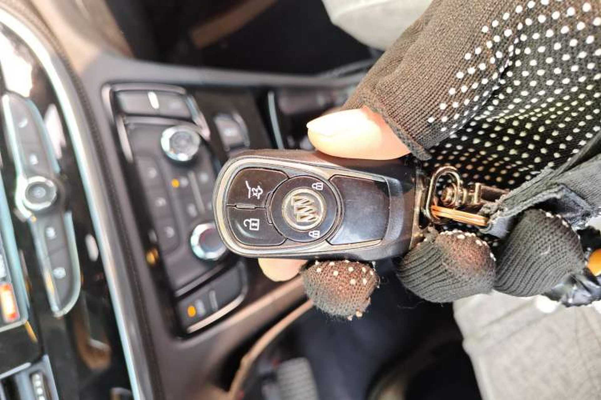 Used Buick Encore 2018 18T Automatic Two-Wheel Drive Urban Leading Model Interior 1