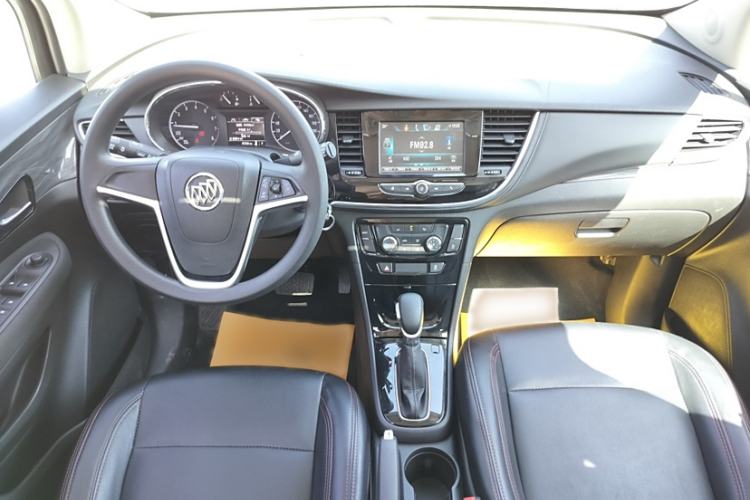 Used Buick Encore 2018 18T Automatic Two-Wheel Drive Urban Leading Model Interior 1