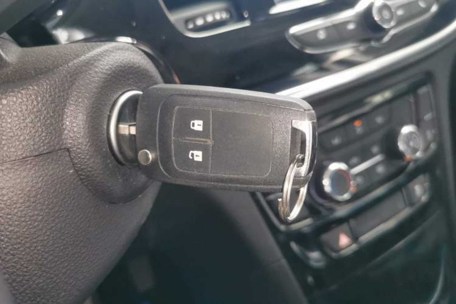 Used Buick Encore 2018 18T Automatic Two-Wheel Drive Urban Leading Model Interior 1