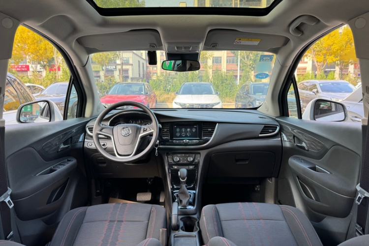 Used Buick Encore 2018 18T Automatic Two-Wheel Drive Urban Leading Model Interior 1