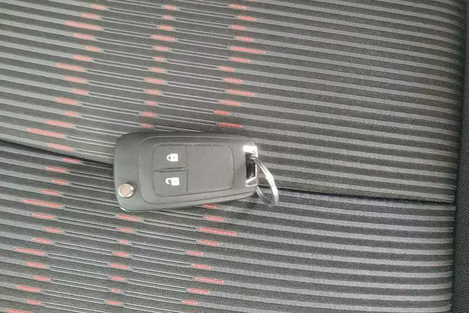 Used Buick Encore 2018 18T Automatic Two-Wheel Drive Urban Leading Model Interior 1