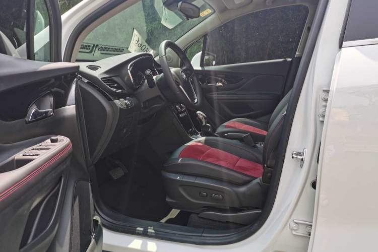Used Buick Encore 2018 18T Automatic Two-Wheel Drive Urban Elite Model Interior 1
