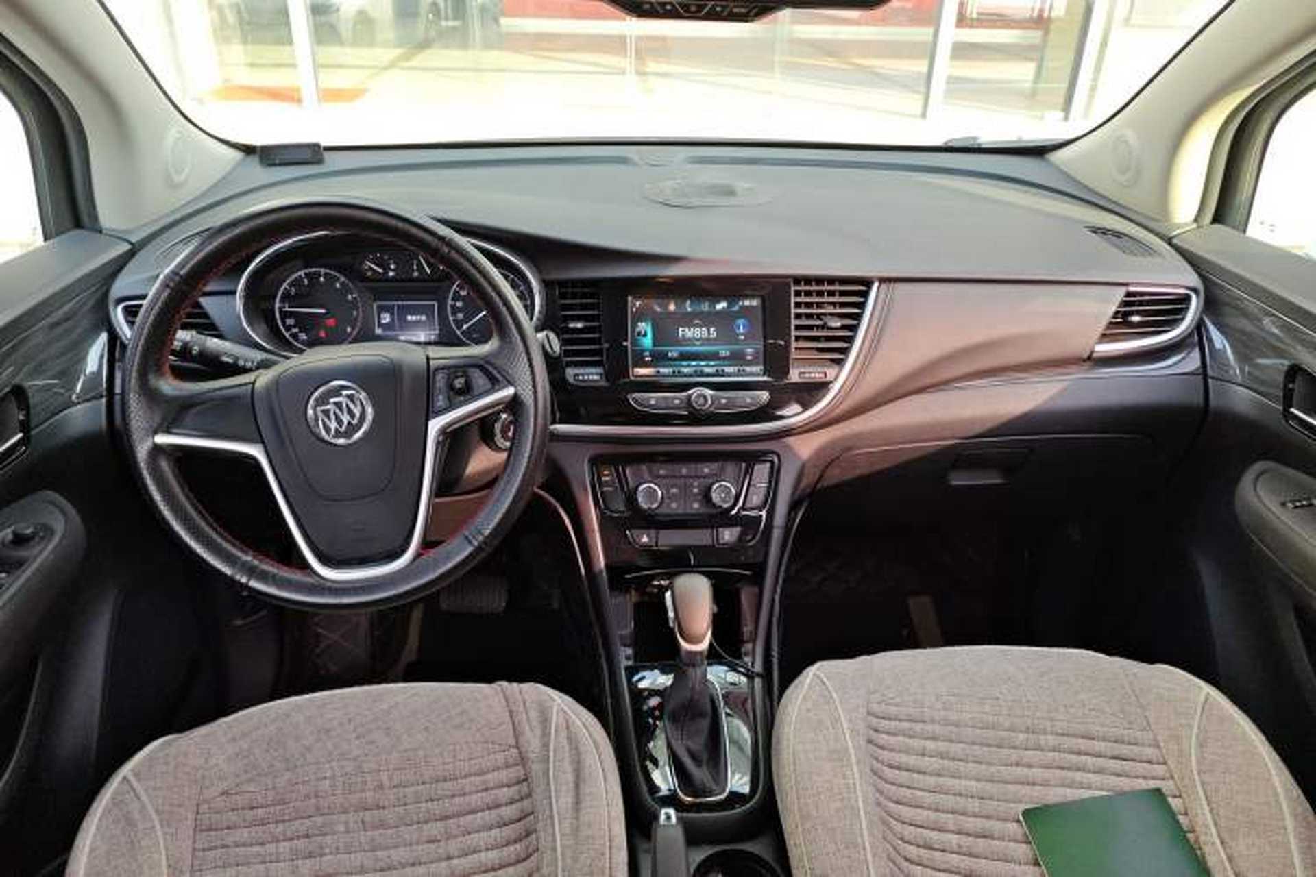 Used Buick Encore 2018 18T Automatic Two-Wheel Drive Urban Leading Model Interior 2
