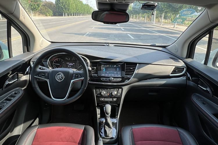 Used Buick Encore 2018 18T Automatic Two-Wheel Drive Urban Elite Model Interior 2