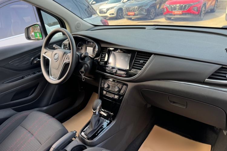 Used Buick Encore 2018 18T Automatic Two-Wheel Drive Urban Leading Model Interior 4