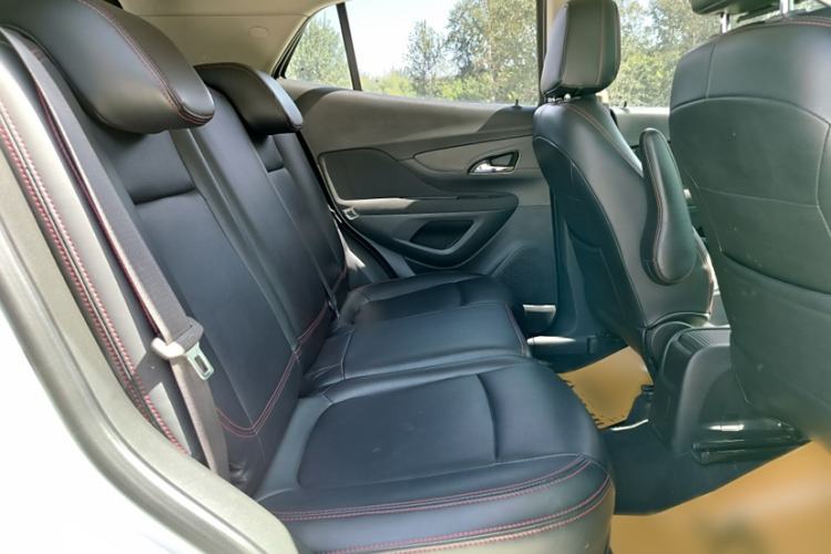 Used Buick Encore 2018 18T Automatic Two-Wheel Drive Urban Leading Model Interior 5