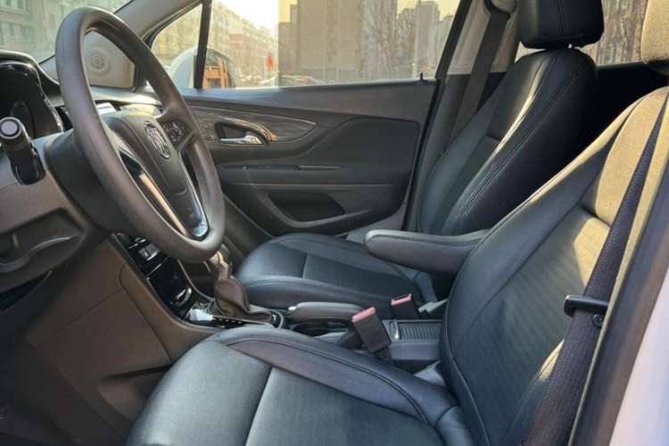 Used Buick Encore 2018 18T Automatic Two-Wheel Drive Urban Leading Model Interior 7