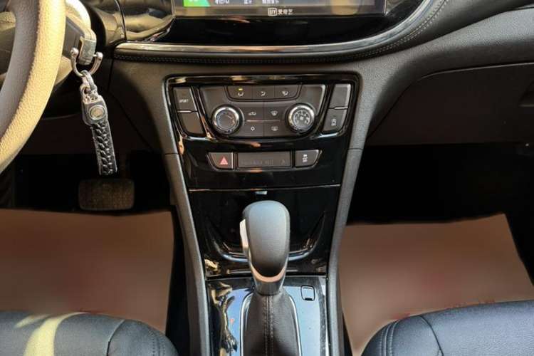 Used Buick Encore 2018 18T Automatic Two-Wheel Drive Urban Leading Model Interior 9