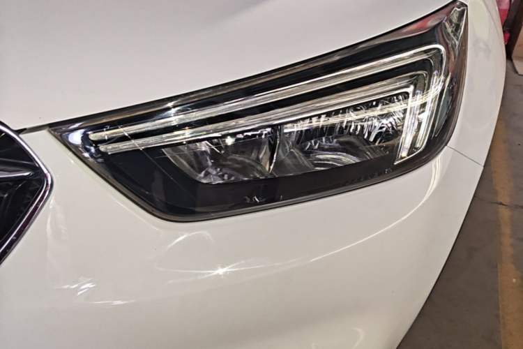 Used Buick Encore 2018 18T Automatic Two-Wheel Drive Urban Leading Model Left Front Headlight