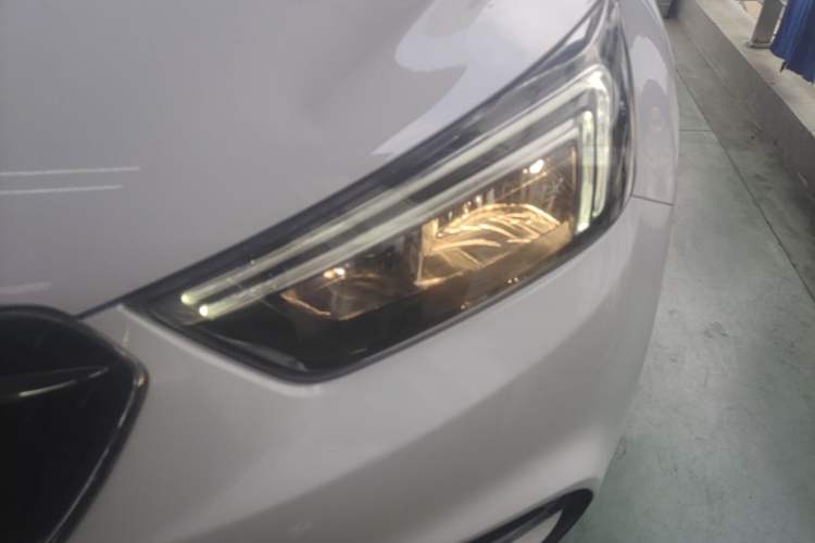 Used Buick Encore 2018 18T Automatic Two-Wheel Drive Urban Leading Model Left Front Headlight