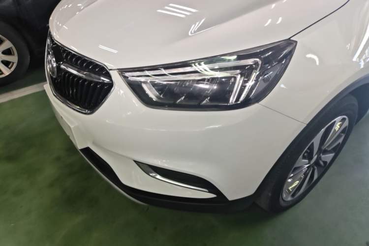Used Buick Encore 2018 18T Automatic Two-Wheel Drive Urban Elite Model Left Front Headlight