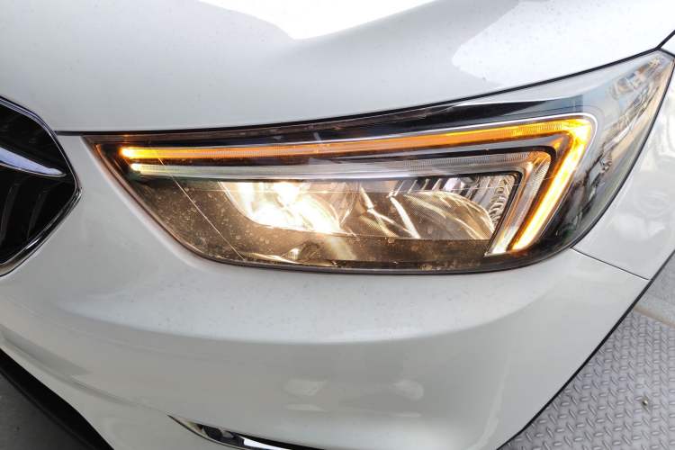 Used Buick Encore 2018 18T Automatic Two-Wheel Drive Urban Leading Model Left Front Headlight