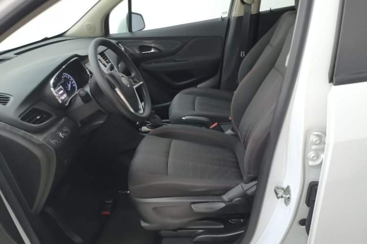 Used Buick Encore 2018 18T Automatic Two-Wheel Drive Urban Fashion Model Left Front Seat