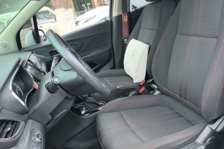 Used Buick Encore 2018 18T Automatic Two-Wheel Drive Urban Leading Model Left Front Seat