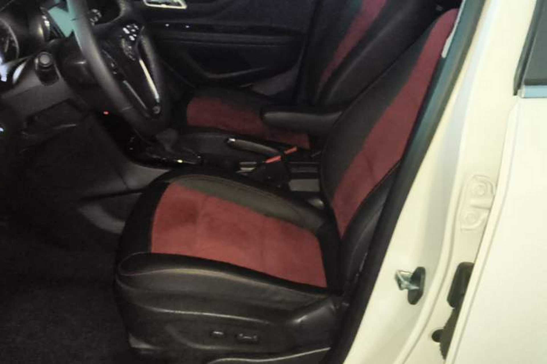 Used Buick Encore 2018 18T Automatic Two-Wheel Drive Urban Elite Model Left Front Seat