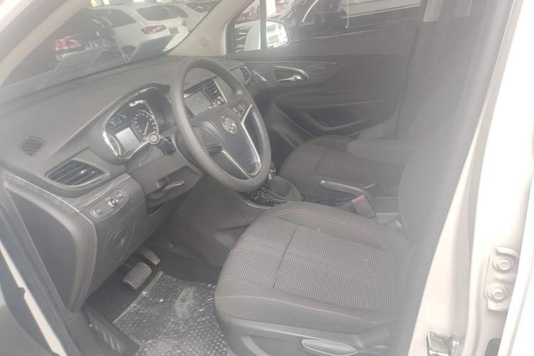 Used Buick Encore 2018 18T Automatic Two-Wheel Drive Urban Leading Model Left Front Seat