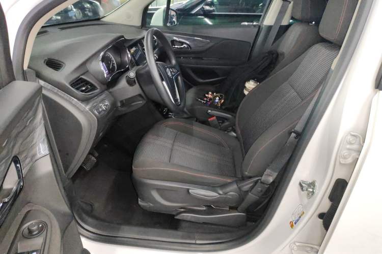 Used Buick Encore 2018 18T Automatic Two-Wheel Drive Urban Leading Model Left Front Seat