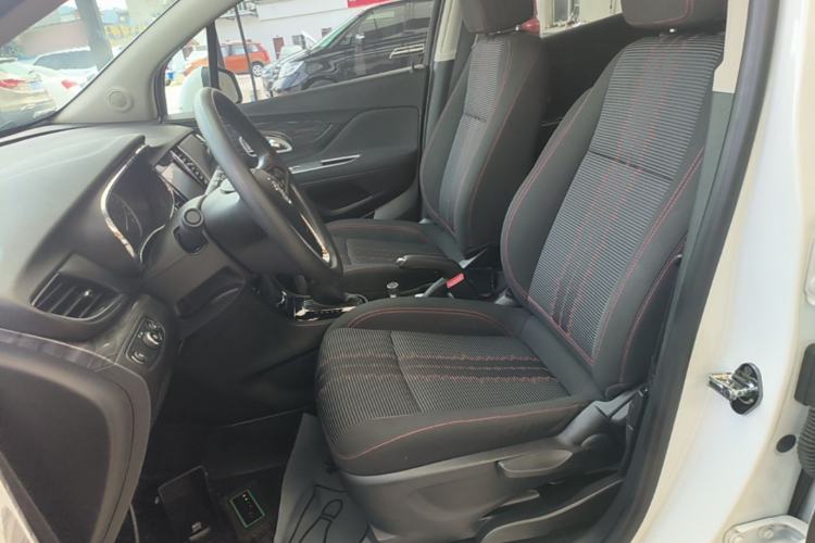 Used Buick Encore 2018 18T Automatic Two-Wheel Drive Urban Leading Model Left Front Seat