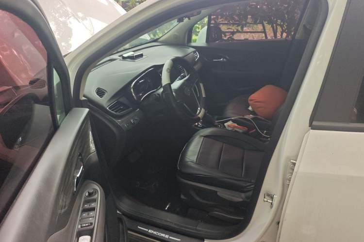 Used Buick Encore 2018 18T Automatic Two-Wheel Drive Urban Leading Model Left Front Seat