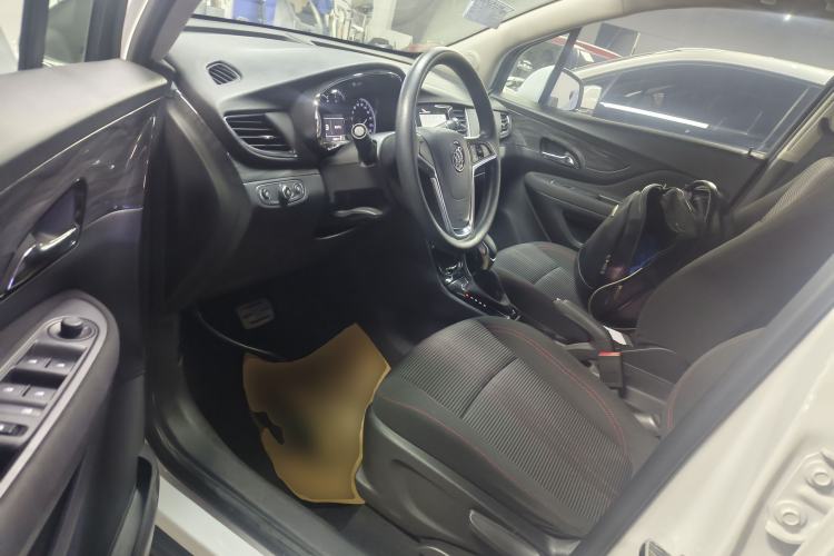 Used Buick Encore 2018 18T Automatic Two-Wheel Drive Urban Fashion Model Left Front Seat