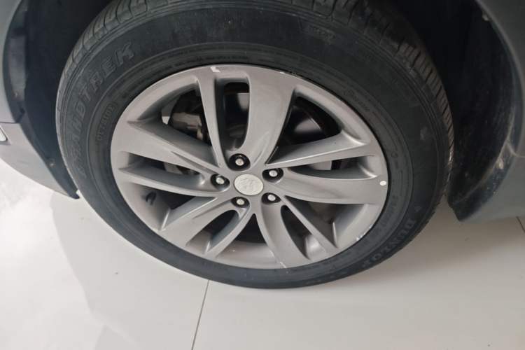 Used Buick Encore 2018 18T Automatic Two-Wheel Drive Urban Leading Model Left Front Wheel Hub