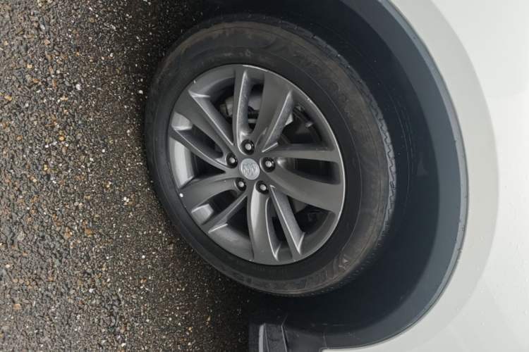 Used Buick Encore 2018 18T Automatic Two-Wheel Drive Urban Leading Model Left Front Wheel Hub