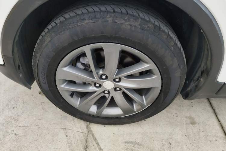 Used Buick Encore 2018 18T Automatic Two-Wheel Drive Urban Leading Model Left Front Wheel Hub