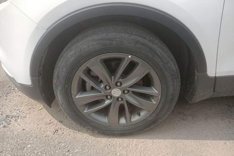 Used Buick Encore 2018 18T Automatic Two-Wheel Drive Urban Leading Model Left Front Wheel Hub