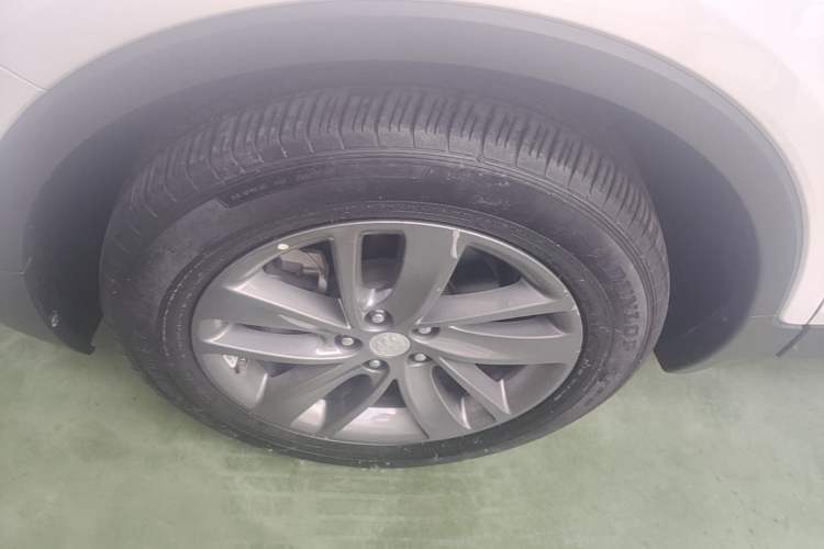 Used Buick Encore 2018 18T Automatic Two-Wheel Drive Urban Leading Model Left Front Wheel Hub