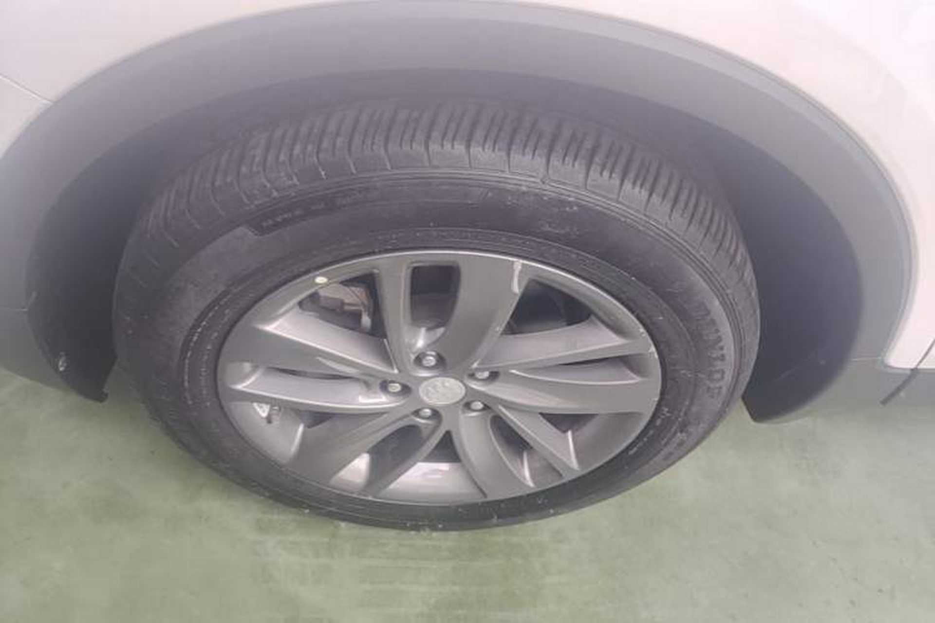 Used Buick Encore 2018 18T Automatic Two-Wheel Drive Urban Leading Model Left Front Wheel Hub
