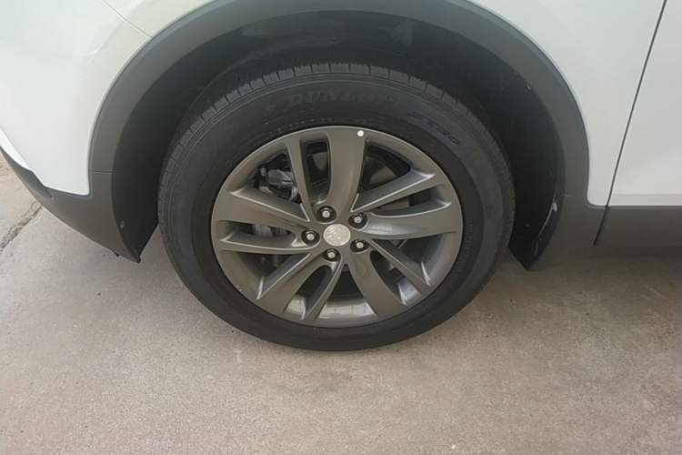 Used Buick Encore 2018 18T Automatic Two-Wheel Drive Urban Leading Model Left Front Wheel Hub