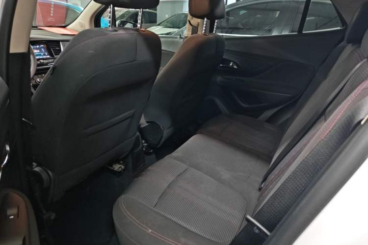 Used Buick Encore 2018 18T Automatic Two-Wheel Drive Urban Leading Model Left Rear Seat