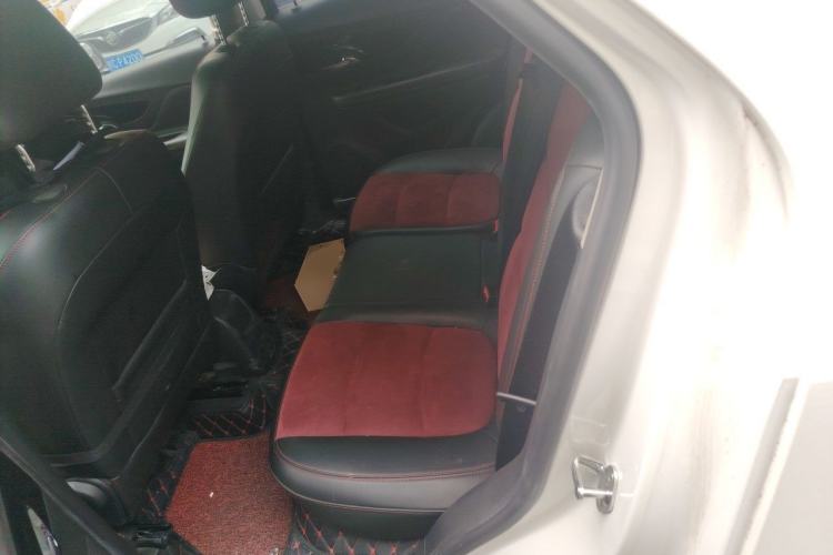 Used Buick Encore 2018 18T Automatic Two-Wheel Drive Urban Elite Model Left Rear Seat