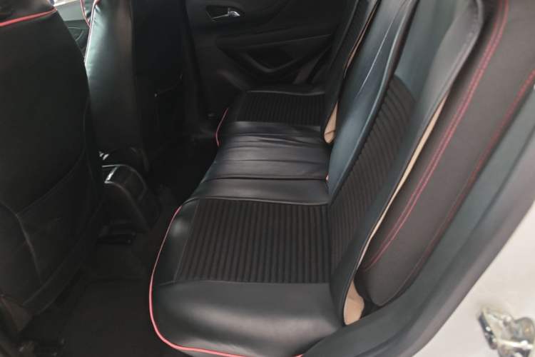 Used Buick Encore 2018 18T Automatic Two-Wheel Drive Urban Leading Model Left Rear Seat