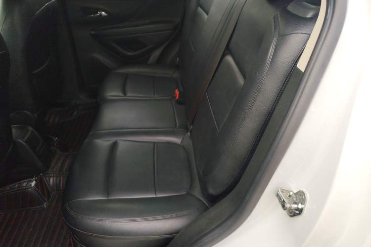 Used Buick Encore 2018 18T Automatic Two-Wheel Drive Urban Leading Model Left Rear Seat