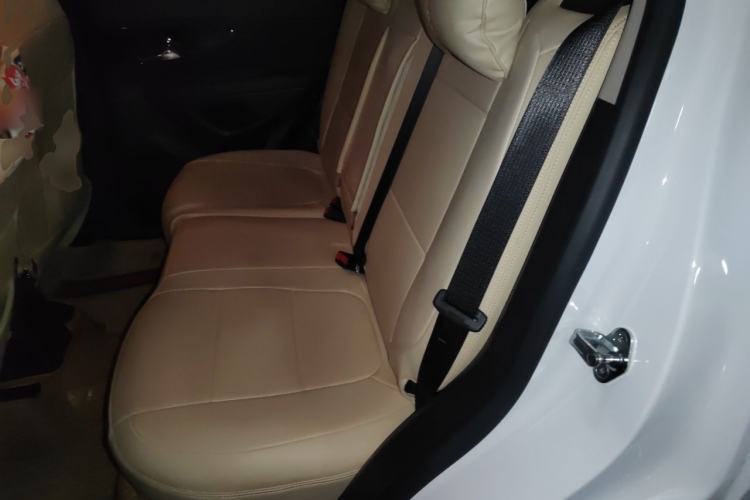 Used Buick Encore 2018 18T Automatic Two-Wheel Drive Urban Elite Model Left Rear Seat