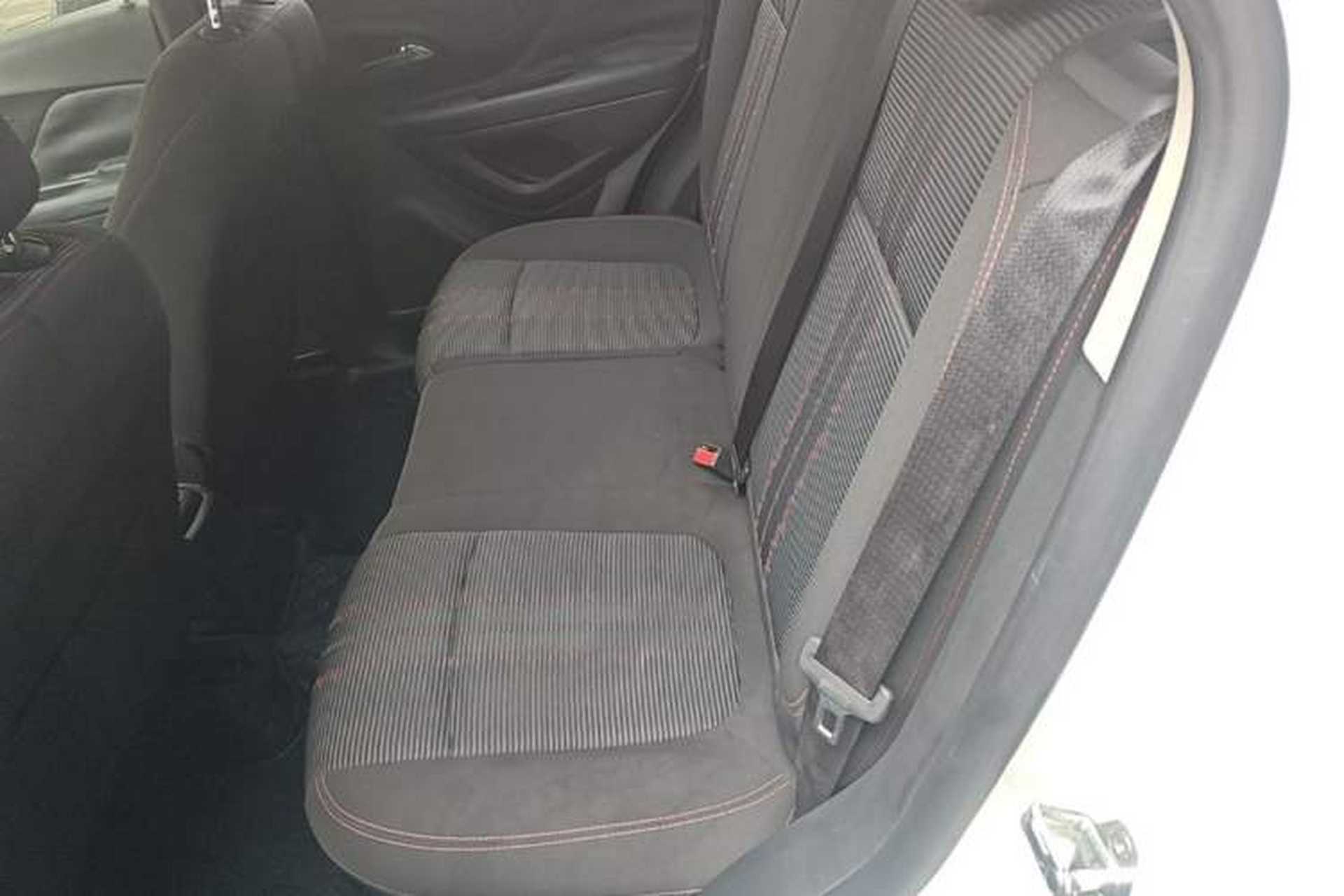 Used Buick Encore 2018 18T Automatic Two-Wheel Drive Urban Leading Model Left Rear Seat