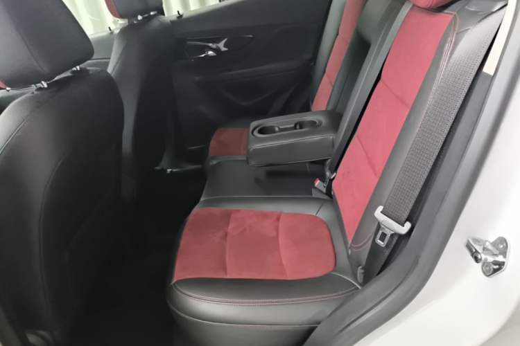 Used Buick Encore 2018 18T Automatic Two-Wheel Drive Urban Elite Model Left Rear Seat