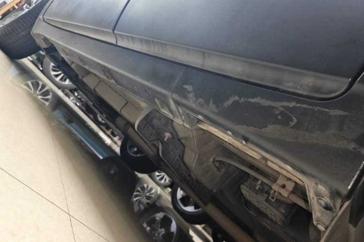 Used Buick Encore 2018 18T Automatic Two-Wheel Drive Urban Leading Model Left Side Sill