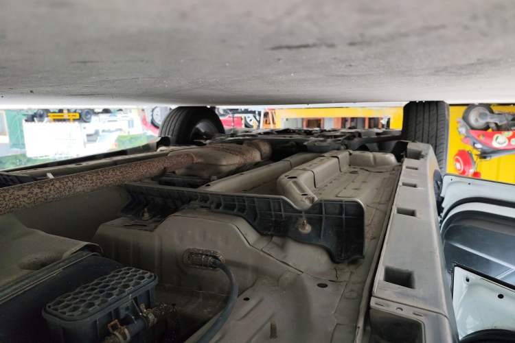 Used Buick Encore 2018 18T Automatic Two-Wheel Drive Urban Leading Model Left Side Sill