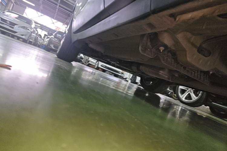 Used Buick Encore 2018 18T Automatic Two-Wheel Drive Urban Elite Model Left Side Sill